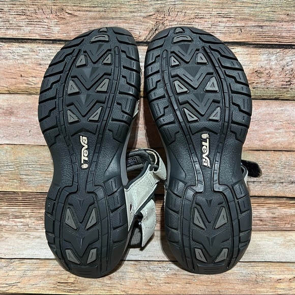 Teva Grey Numa Sandals - Picture 6 of 8